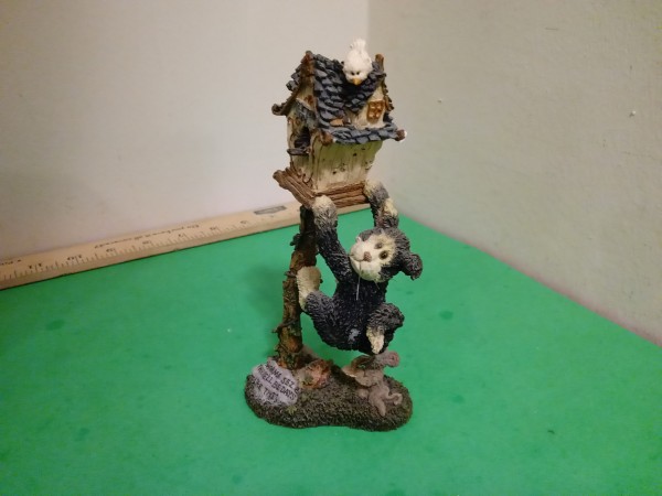 Boyds Bears Purrstone Resin Cat Figurine Heranamous Buttintrouble with Tack…Hang In There 371058