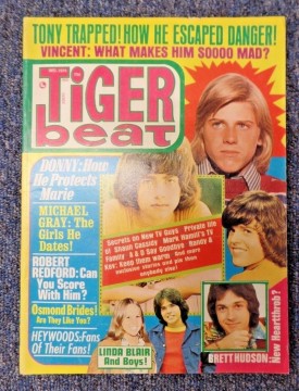 Tiger Beat Osmonds, De Francos, Robert Redford, Heywoods, Linda Blair - December 1974 (Collectible Single Back Issue Magazine)