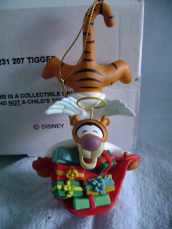 Disney Christmas Magic Ornament – Tigger