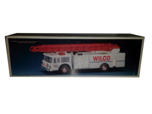 Wilco Toy Fire Truck With Dual Sound Siren [Toy]