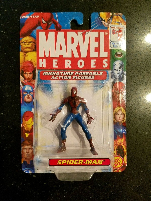 Marvel Heroes Miniature Poseable Action Figure Spider-man