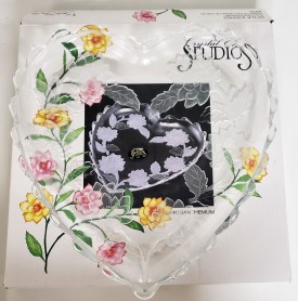 Crystal Clear Studio Chrysanthemum Frosted Heart Shape Platter