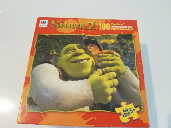 Shrek 2 Shrek Hugs Puss 'n Boots 100 Piece Puzzle