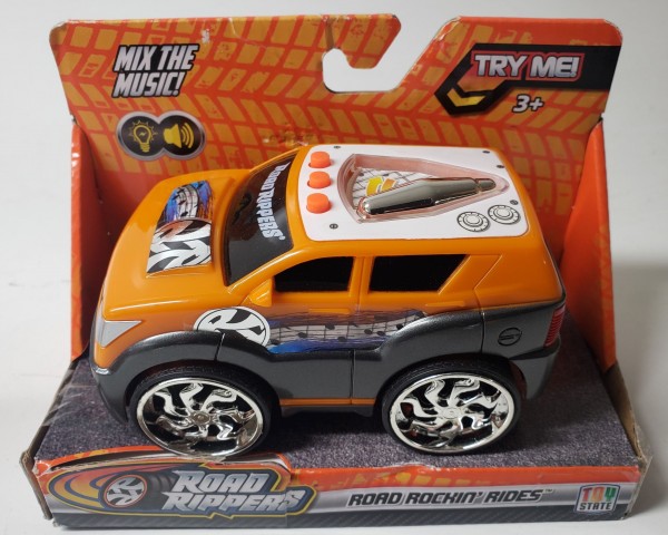 Toy State Road Rippers #33210 Road Rockin’ Rides Mix The Music – Scratch It Like Vinyl On Record Spare Tire (Orange/Grey)