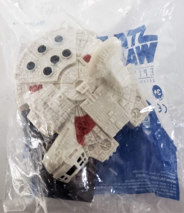 Star Wars Episode III Revenge of the Sith 2005 Burger King Toy - Millennium Falcon