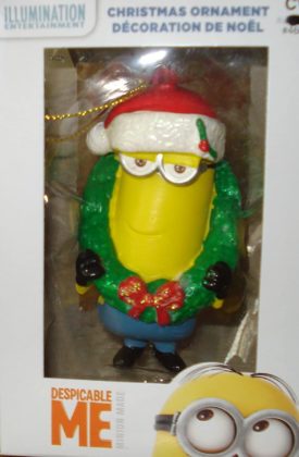 Despicable Me Minions Kevin with Wreath Ornament