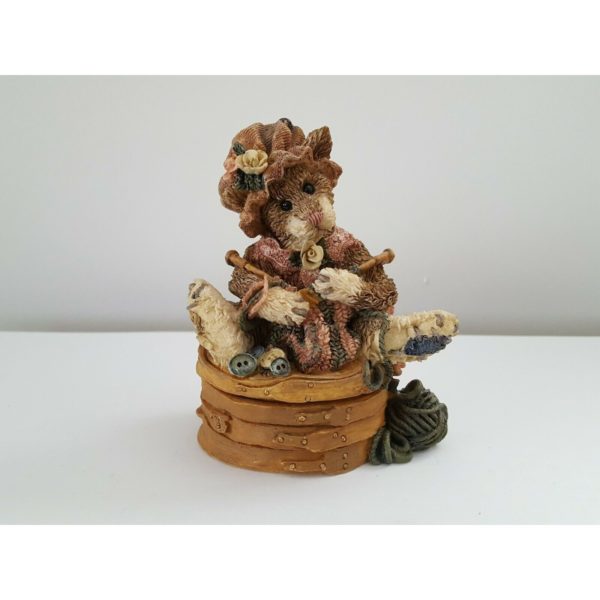 Boyds Bears Bearstone Resin Figurine - Cookie Catberg ..Knittin' Kitten Trinket Box