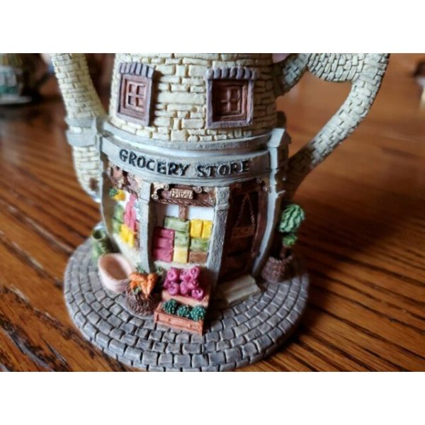HOMETOWN TEAPOT COTTAGES "Grocery Store" Miniature Tea Pot