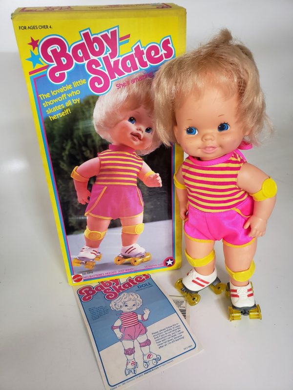 Vintage 1982 Mattel BABY SKATES Wind Up Roller Skating Doll No Batteries Required No. 5912