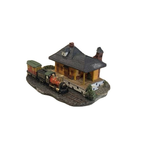 Dept. 56 Dickens Village Miniatures 1987 Cold Cast Porcelain Train Station