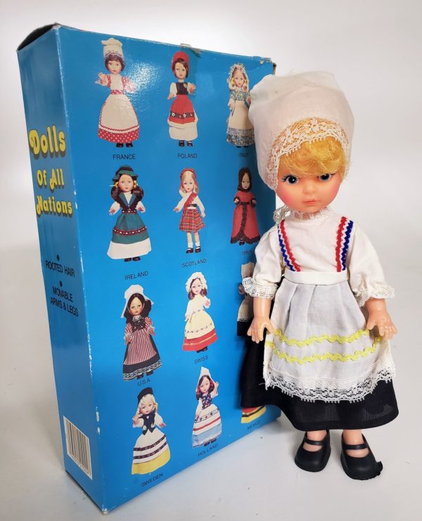 Vintage 1984 Lido Dolls of All Nations - GREECE