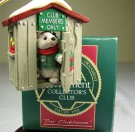 1988 Hallmark Keepsake of Membership Collectors Club Our Clubhouse Ornament QXC5804