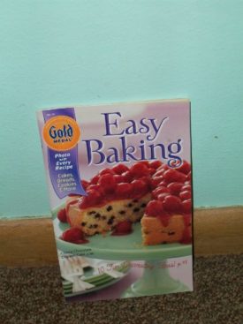 Gold Medal Easy Baking: Cakes, Breads, Cookies and More (Small Format Staple Bound Booklet)