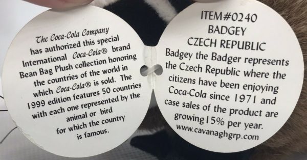 1999 Coca-Cola International CZECH REPUBLIC - BADGEY The BADGER Bean Bag Plush 5.5"