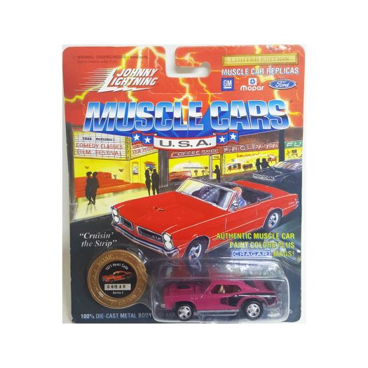 Johnny Lightning Muscle Cars 1/64 Die Cast Replica 1971 Hemi Cuda Purple