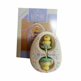 Chicks-on-a-Twirl 1993 Easter Hallmark Ornament QEO8375