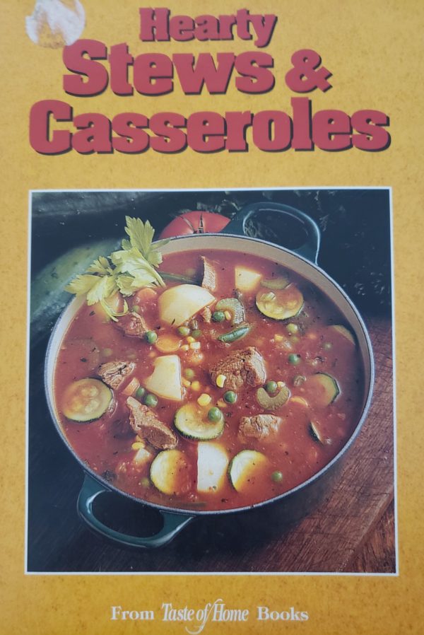 Hearty Stews & Casseroles  (Taste of Home) (Small Format Staple Bound Booklet)