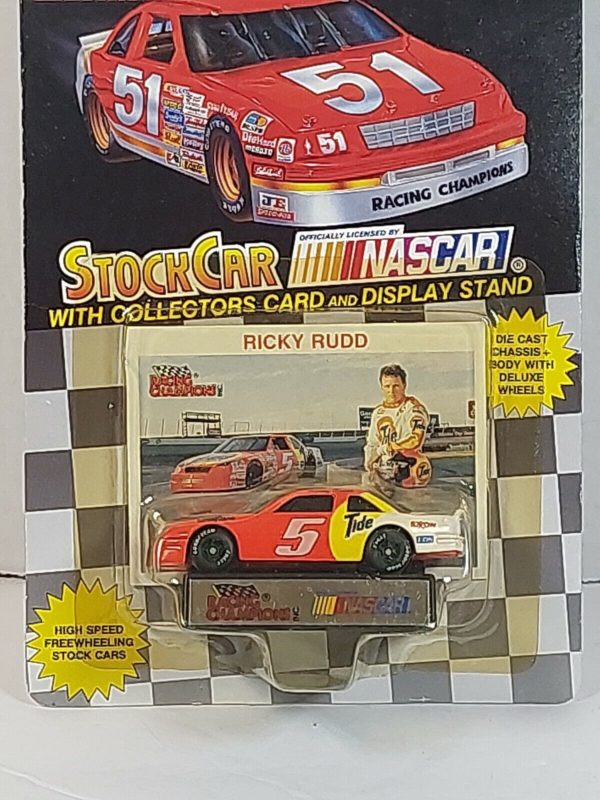 1992 Racing Champions Ricky Rudd #5 Tide Chevrolet 1:64 Scale Nascar Stock Car Diecast with Card