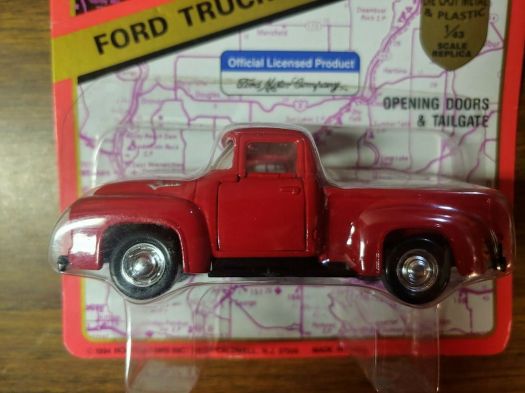1994 Road Champs Ford Truck Series 1956 F-100 Red 1:43 Scale Diecast