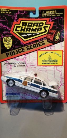 1996 Road Champs Police Series 1:43 Diecast - Washington DC Metro Police Car