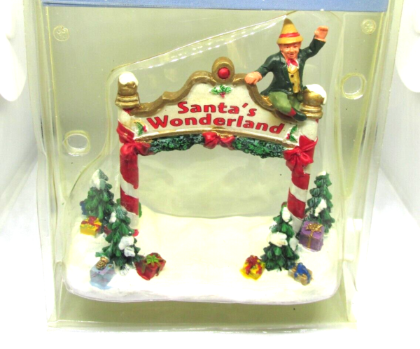Lemax Santa’s Wonderland Arch Elf Carole Towne Village Figurine 62222
