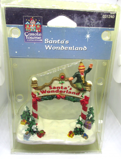 Lemax Santa’s Wonderland Arch Elf Carole Towne Village Figurine 62222