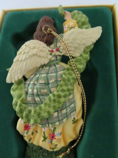 Pipka's Earth Angels Ornament Cottage Angel #11508