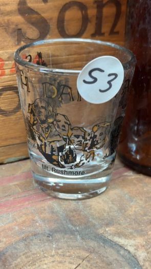 Collectible Shot Glass - South Dakota