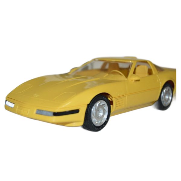 #6575 AMT/ERTL 1992 Chevy Corvette ZR1 Yellow 1/25 Scale Plastic Promo Model Car, Fully Assembled