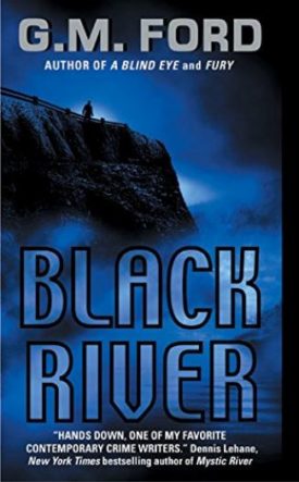 Black River: A Novel (Mass Market Paperback)