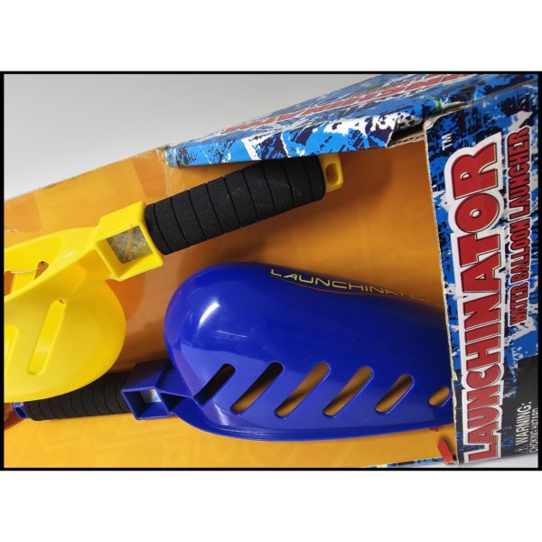 LAUNCHINATOR Water Balloon Launcher by Planet Toys Ages 8+